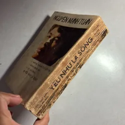 Yêu như là sống - Nguyễn Mạnh Tuấn - 1988s 736545