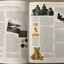 THE TEDDY BEAR ENCYCLOPEDIA Bách khoa toàn thư về Gấu Teddy - DK 1993 455802