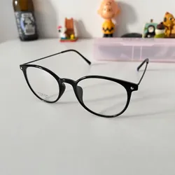 Kính mắt oval màu đen, mới, kính cận 559840