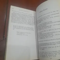 DALE CARNEGIE - How to Win Friends & Influence People 705359