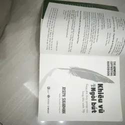 Khiêu vũ với ngòi bút 718451