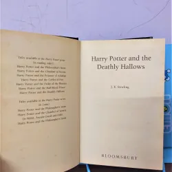 Sách ngoại văn: Harry Potter and the deathly Hallows - TGL JK Rowling 960328