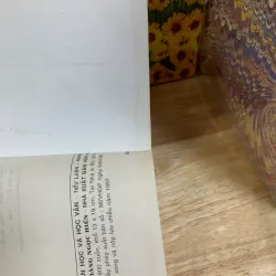 Văn Học Và Học Văn - Hoàng Ngọc Hiến 926219