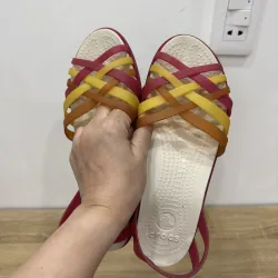 Giày crocs 2hand cao 4p size w6-36 độ mới cao hình chụp thật 989690