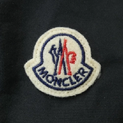 Áo khoác lông vũ MONCLER 642412