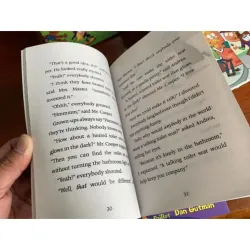 Sách - 𝐌𝐘 𝐖𝐄𝐈𝐑𝐃 𝐒𝐂𝐇𝐎𝐎𝐋 phần 4 - 12 quyển, 780497