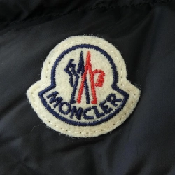 Áo khoác lông vũ MONCLER 642170