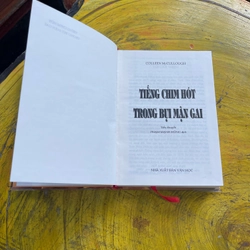 TIẾNG CHIM HÓT TRONG BỤI MẬN GAI- Colleen McCullough 476451
