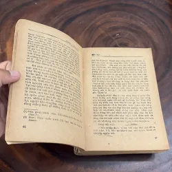 II Văn Học: Bến Bão - FRANK SLAUGHTER - Lâm Đới Châu (Dịch) - 1988 1008958