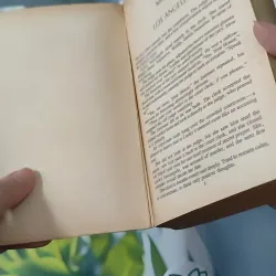 [MIỄN PHÍ BỌC SÁCH] [XƯA] Lucky (1985) - Jackie Collins 1027166