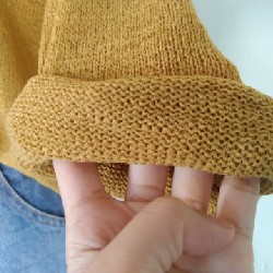 Áo len crop top freesize màu vàng như hình 10750