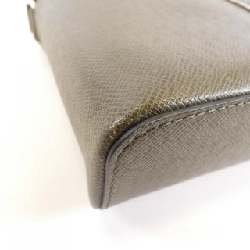 Túi đeo vai Louis Vuitton Taiga Anton Messenger M34413 613673