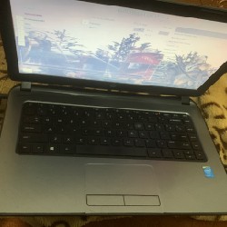 Laptop Hp Ram6g, ssd128 chip co i5 15371