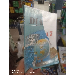 Địa Lí 7 2020 mới 70% rách bìa Giáo khoa HCM2702 Rebooks.vn