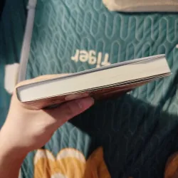 Mắt đá - Otsuichi 996120