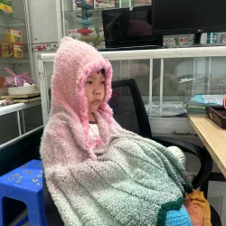 Khăn choàng len có mũ nữ 995405