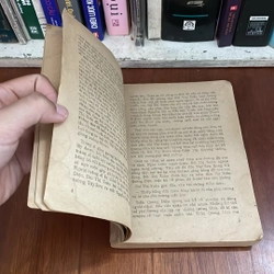 [Sách Xưa] - II Tiểu Thuyết Lịch Sử: Đô Đốc Bùi Thị Xuân - Quỳnh Cự - 1985 526027