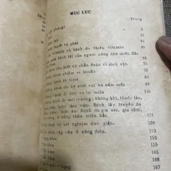 Cẩm đang cho cán bộ y tế cơ sở -240 trang  1018050