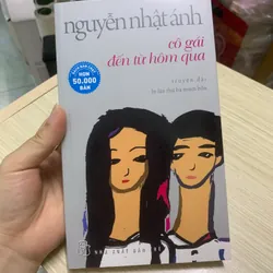Sách Cô gái đến từ hôm qua
