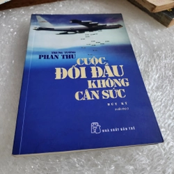 Cuộc đối đầu không cân sức | Phan Thu 506522