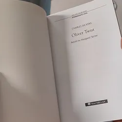 Oliver Twist - Charles Dickens 1058155