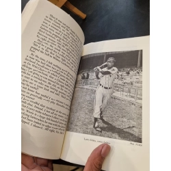 A DAY IN THE BLEACHERS : The 50th Anniversary of The Catch - Roger Kahn 159700