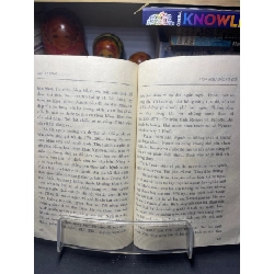 Đôi chân biết khóc 1994 mới 60% ố bẩn Quế Hương HPB0906 SÁCH VĂN HỌC 915198