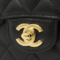 Túi xách chéo Chanel 1112 613938