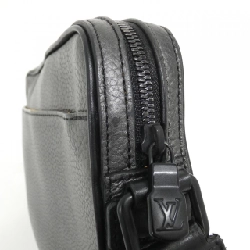 Túi đeo chéo Louis Vuitton Alpha M52767 613644