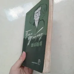 Thi sĩ kỳ dị - Bùi giáng 📚 737071