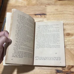 II Sách Xưa: Vàng Lửa (Truyện) - Văn Dân - 1978 694106