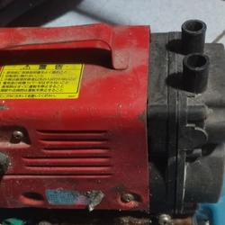 Bơm nước 100v còn hoạt động 521549
