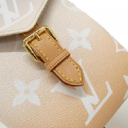 Ba lô Tiny By The Pool M45764 của Louis Vuitton 611263