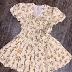 Đầm hoa vàng size M 1025556