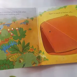 Usborne Peep Inside Dinosaurs 961426