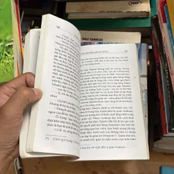 II Sách Tình Yêu: Hãy Để Anh Làm Chiếc Khăn Tay Của Em - 2012 698011