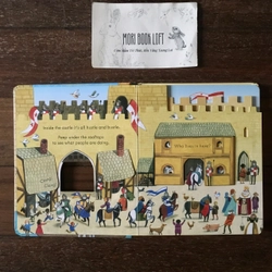 Sách ngoại văn The Castle - Peep inside, New, Board Book 483037