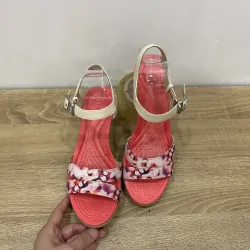 Sandals xuồng crocs 2hand cao 7p size w7-37 độ mới cao hình chụp thật 989708