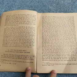 LÍ LUẬN VĂN HỌC TẬP I 689545