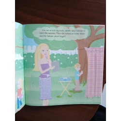 Barbie: Fashion Show Fun! - A Random House Pictureback Book 543812