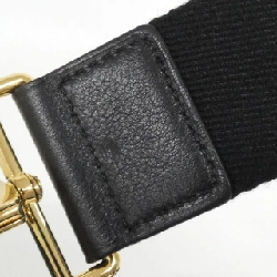 Túi đeo chéo tiện ích M80450 của Louis Vuitton 608956