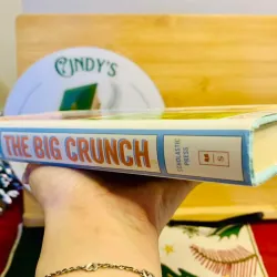 [Sách tiếng Anh 2hand] Like new 90% - ❄️ The Big Crunch – Pete Hautman 🍂 960931