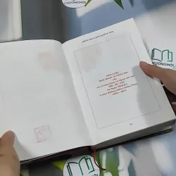 [MIỄN PHÍ BỌC SÁCH] Những Bàn Chân Không Mỏi 1: Ra Trận (Truyện Ký) 750805