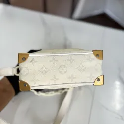 TÚI HỘP LV SOFT TRUNK MINI TRẮNG TINH KHÔI  976848