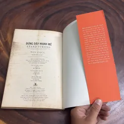 II Sách Kỹ Năng: Đứng Dậy Mạnh Mẽ (Stand Strong) - Nick Vujicic - 2014 1007015