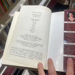 Hừng đông - breaking dawn - stephenie meyer nxb trẻ 2009 1025669