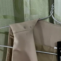 Áo gile nữ màu be còn tag 589908