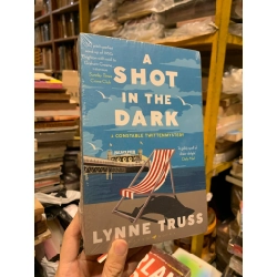 A SHOT IN THE DARK - Lynne Truss