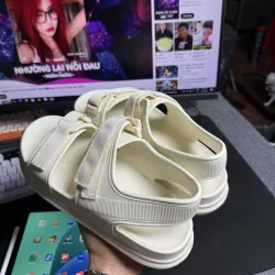 Dép Quai Hậu Đi Học Nữ Size 38 789257