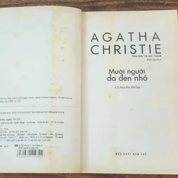 Tiểu thuyết trinh thám của nữ nhà văn Agatha Christie: MƯỜI NGƯỜI DA ĐEN NHỎ (269 trang) 717835